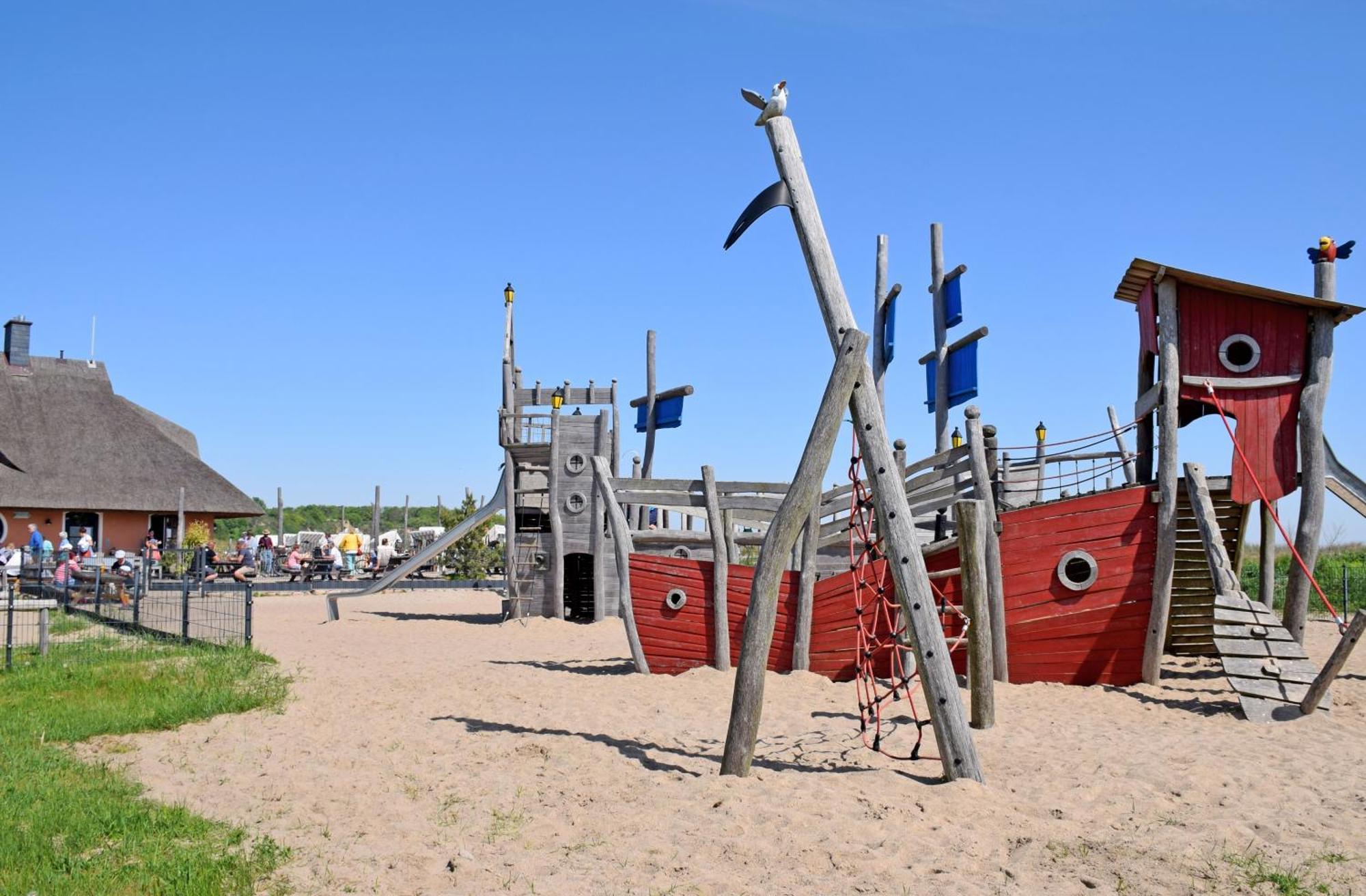 Ferienwohnungen An Der Hagenschen Middelhagen Esterno foto